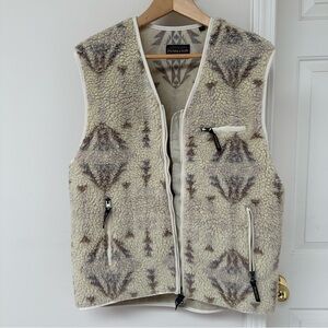 Pendleton zip up vest O/S